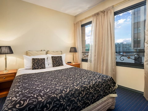 Quest Savoy - Accommodation Gladstone 1