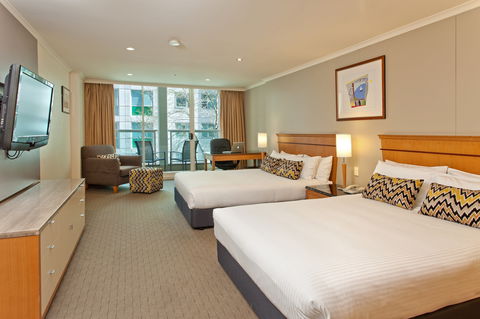 Radisson Hotel And Suites Sydney - Accommodation Gladstone 2