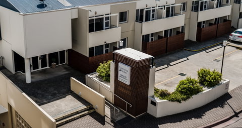 Salamanca Suites - Accommodation Gladstone 0
