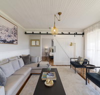 Stargazers Luxury Cottage - Accommodation Gladstone