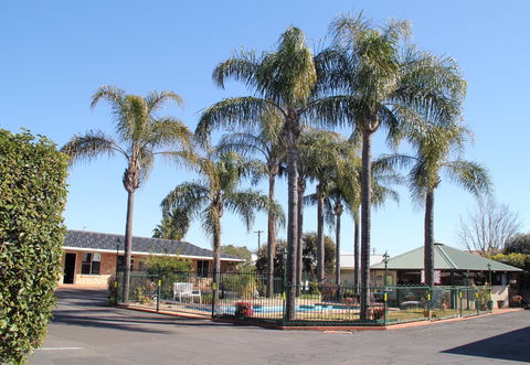 Town And Country Motor Inn - Tamworth - Accommodation Gladstone 0