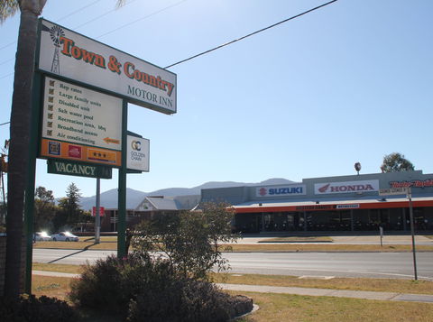Town And Country Motor Inn - Tamworth - Accommodation Gladstone 1