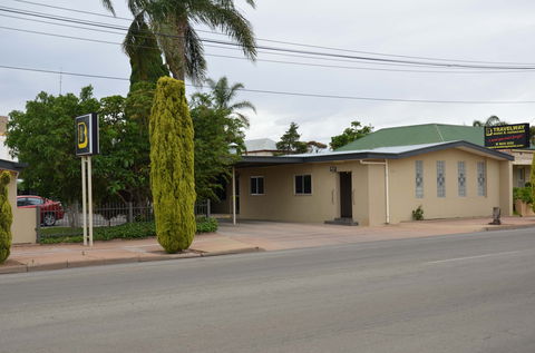 Travelway Motel - Accommodation Gladstone 0