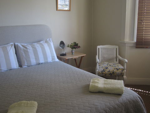 Valley Views Bed And Breakfast - Accommodation Gladstone 1