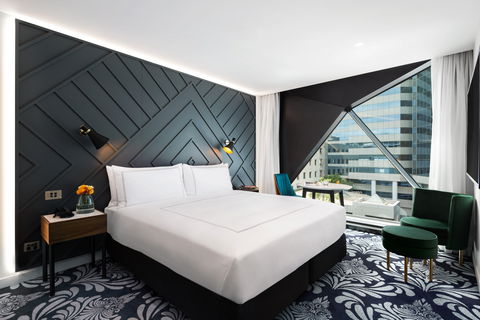 West Hotel, Curio Collection By Hilton - Accommodation Gladstone 2