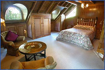 A Camelot Tower And Penthouse - Accommodation Gladstone 0