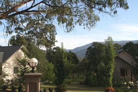 Delderfield Luxury B And B - Accommodation Gladstone 2