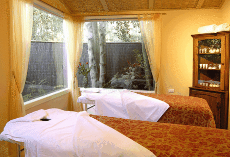 Arcadia Cottages - Accommodation Gladstone 3