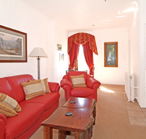Crest Castle Bed and Breakfast - Accommodation Gladstone