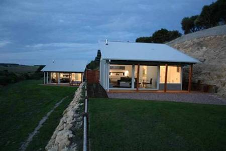Anchors Port Campbell - Accommodation Gladstone 5