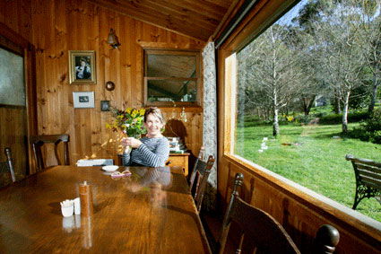 Cottage Braeside Mt Macedon - Accommodation Gladstone 5