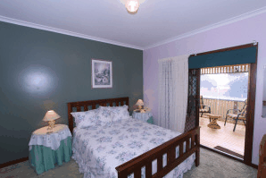 Dunelm House Bed And Breakfast - Accommodation Gladstone 2