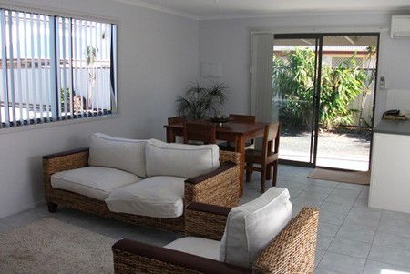 Alexandra Lodge Bundaberg - Accommodation Gladstone 2