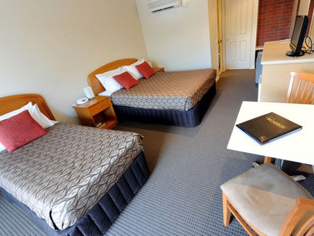 Alexandra Place - Accommodation Gladstone 1