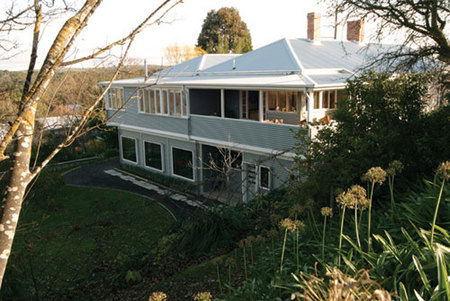 Azidene House - Accommodation Gladstone 0