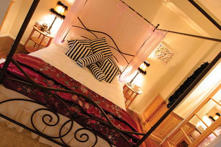 Azidene House - Accommodation Gladstone 3