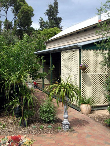 Trafalgar Cottage - Accommodation Gladstone 5
