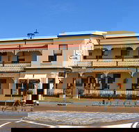 Seaview House - Accommodation Gladstone