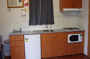 Big 4 Castlemaine Gardens Holiday Park - Accommodation Gladstone 2