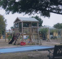 Alvina Holiday Cottages - Accommodation Gladstone