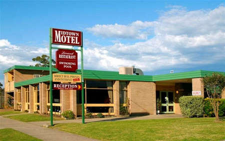 Midtown Motor Inn - Accommodation Gladstone 0