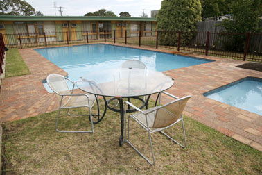 Midtown Motor Inn - Accommodation Gladstone 2