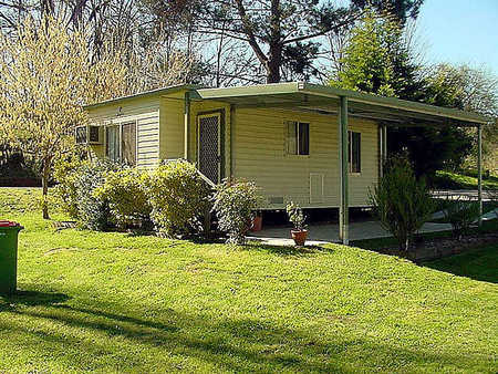 Yackandandah Holiday Park - Accommodation Gladstone 2