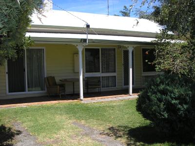 Apollo Bay Backpackers - Accommodation Gladstone 1