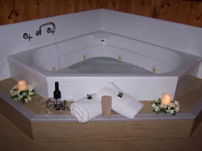 Venus Bay Getaways - Accommodation Gladstone 2