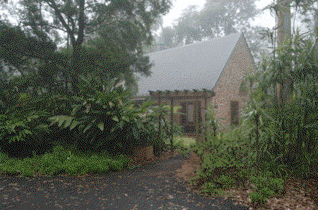 Witches Falls Cottages - Accommodation Gladstone 1