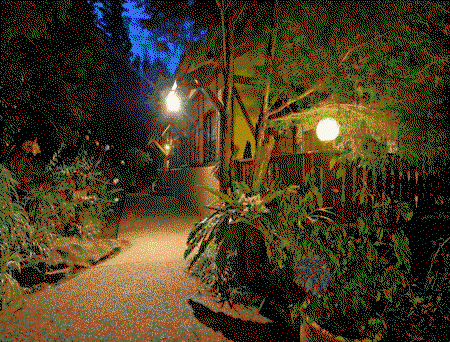 Christel And Tony's Chalet - Accommodation Gladstone 2