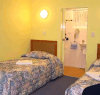 Tall Trees Motel - Accommodation Gladstone