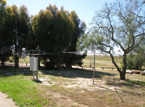 Natimuk Lake Caravan Park - Accommodation Gladstone 4