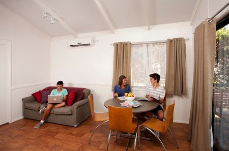 Airport Tourist Village Melbourne - Accommodation Gladstone 5