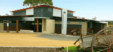 Swansea Backpacker Lodge - Accommodation Gladstone