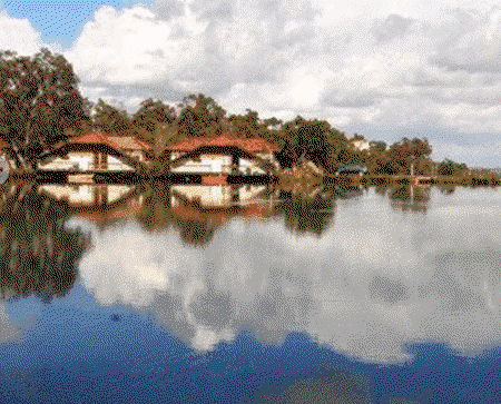 Lakeside Country Resort - Accommodation Gladstone 0