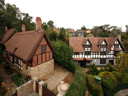 William Shakespeare's Bed & Breakfast - Accommodation Gladstone 1