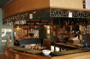 Astor Inn Hotel - Accommodation Gladstone 2