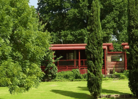Tumut Log Cabins - Accommodation Gladstone 1