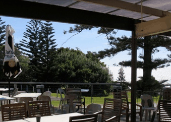 Tathra Hotel - Accommodation Gladstone 2
