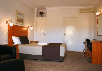 Cadman Apartments - Accommodation Gladstone 4