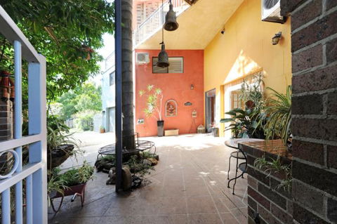 Rooftops Bed & Breakfast - Accommodation Gladstone 1