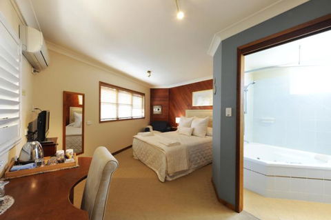 Rooftops Bed & Breakfast - Accommodation Gladstone 2