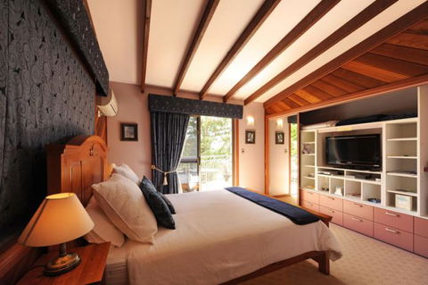 Rooftops Bed & Breakfast - Accommodation Gladstone 3