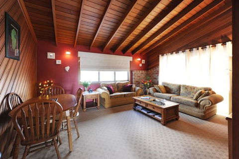 Rooftops Bed & Breakfast - Accommodation Gladstone 11
