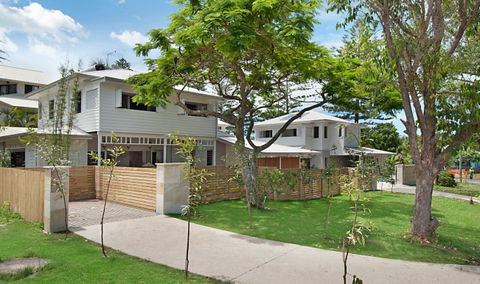 Aaman & Cinta Villa - Accommodation Gladstone 3