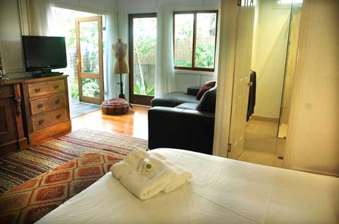 Burns At Byron - Accommodation Gladstone 3