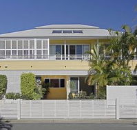 Byron Bathers - Accommodation Gladstone