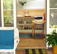 Artist Studio Cottage - Accommodation Gladstone