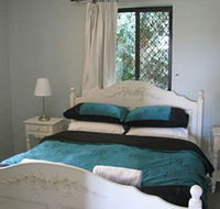 Byron Country Cottages - Accommodation Gladstone
